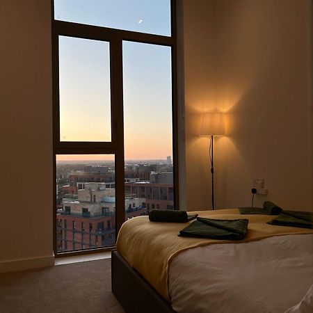 Cozy Room With Private Bathroom In Luxurious Flat Londres Exterior foto